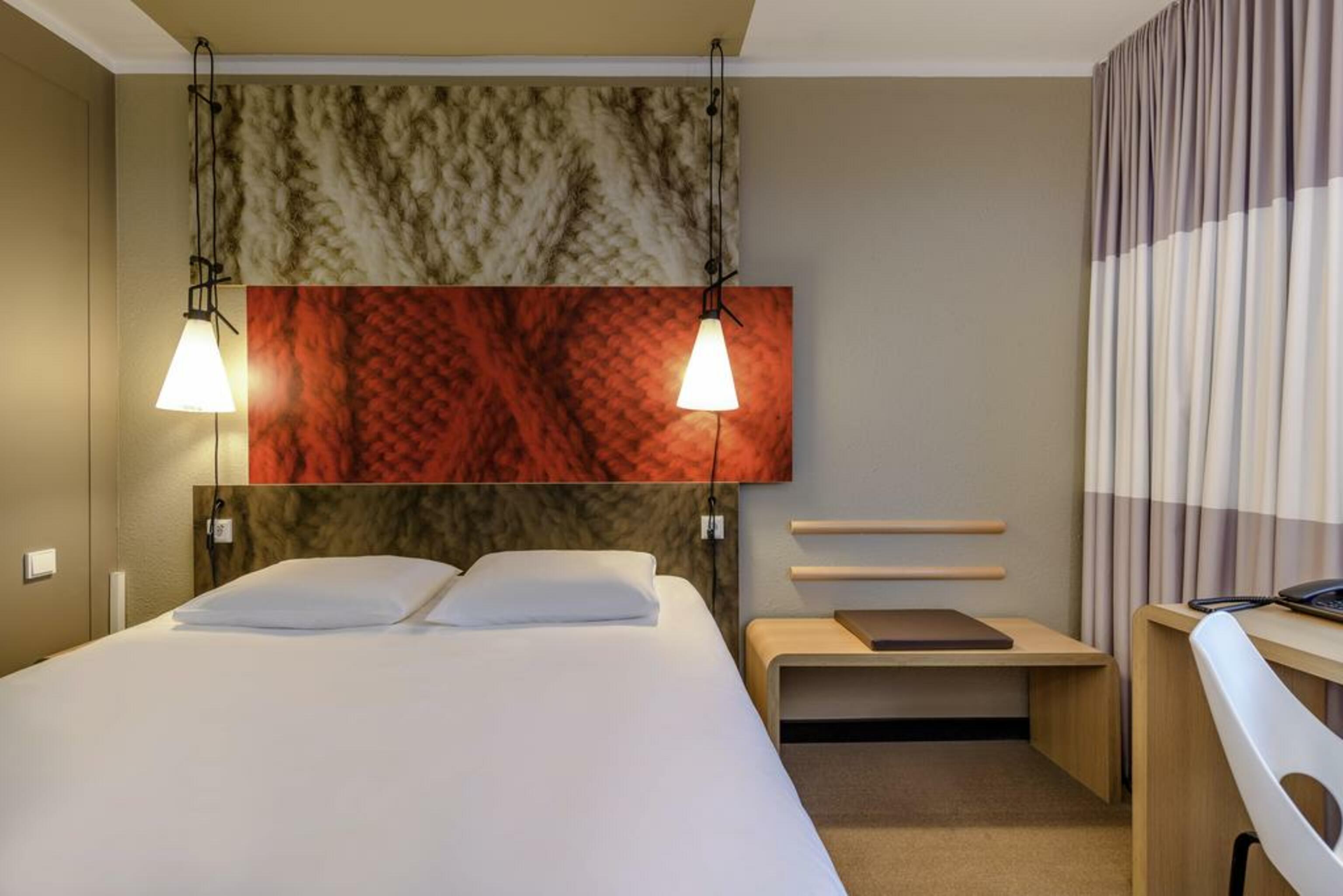 Ibis Dijon Gare Exterior foto