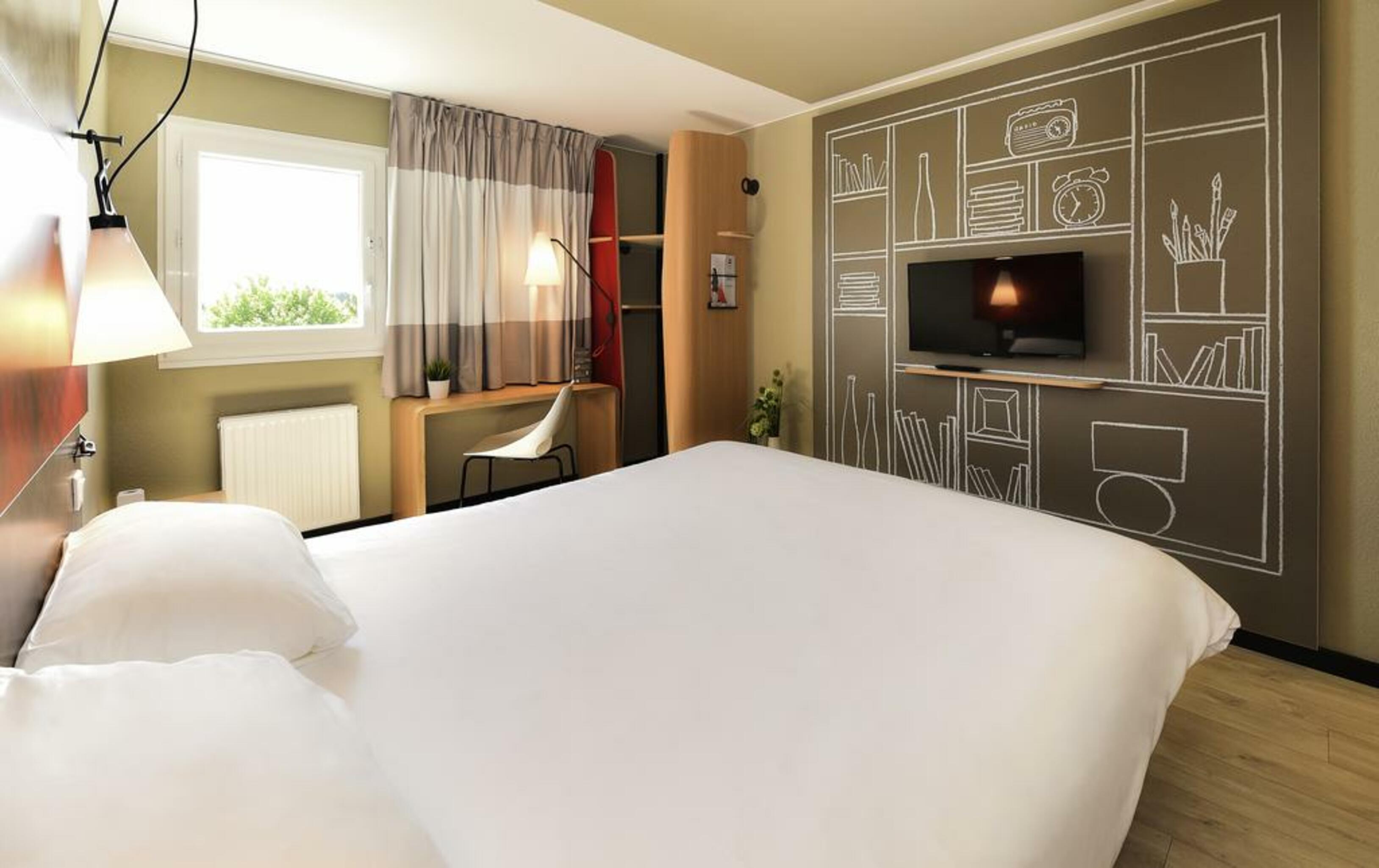 Ibis Dijon Gare Exterior foto